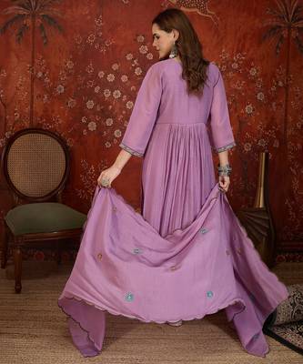 Purple heavy work kurta with pant & dupatta set 5