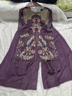 Lavender embroidered front slit kurti with sharara set 4