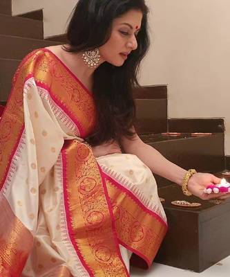 Off white silk blend woven with banarasi silk 3