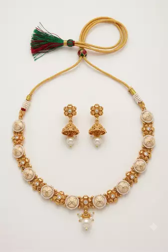 White gold-plated ethnic necklace set