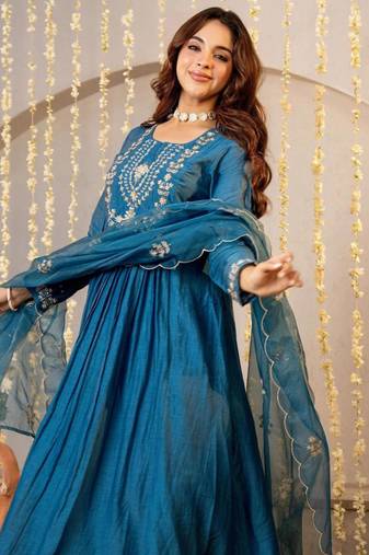 Dark-teal silk blend embroidered kurta set