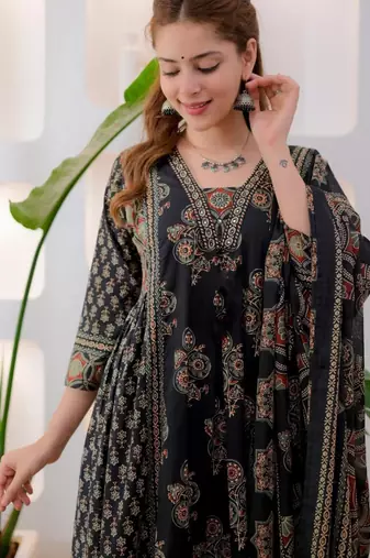 Black viscose printed kurta set