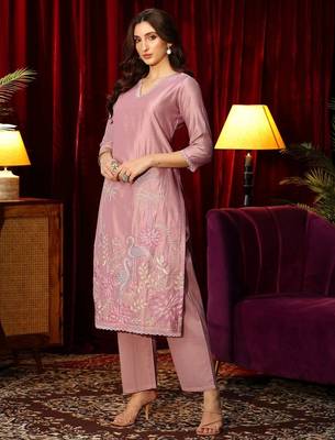 Premium Pink Embroidered Pakistani Suit with Designer Dupatta 3