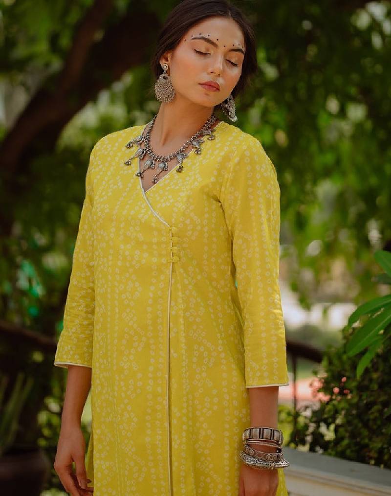 Women lime green & off white bandhani screen print cotton angrakha kurta