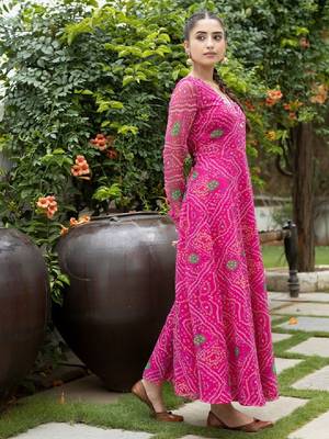 Women pink ethnic motifs printed long sleeve georgette anarkali kurta 3
