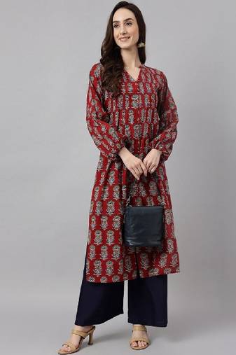 Women maroon pure cotton floral printed flared kurta