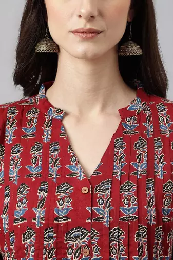 Women maroon pure cotton floral printed flared kurta