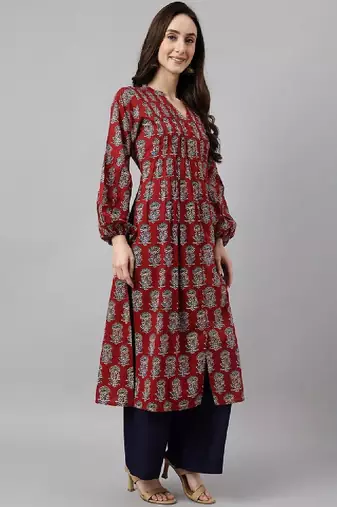 Women maroon pure cotton floral printed flared kurta
