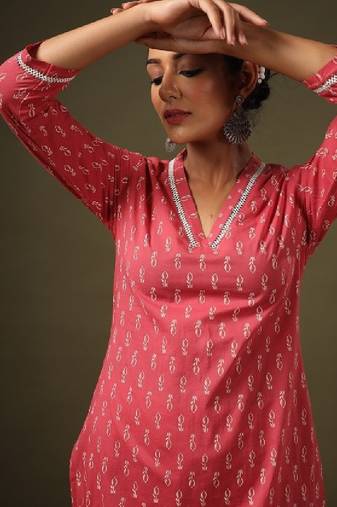 Ethnic motifs printed kurta