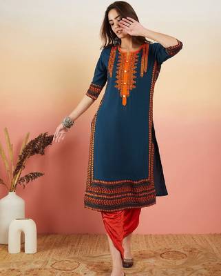 Navy blue ethnic motifs embroidered thread work straight kurta 2
