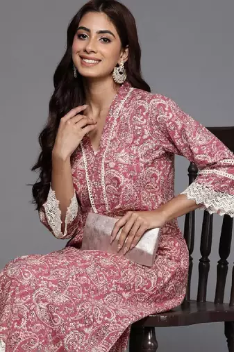 Peach jaipuri printed v neck a line pure cotton kurta