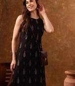 Black ethnic motifs printed sleeveless straight kurta