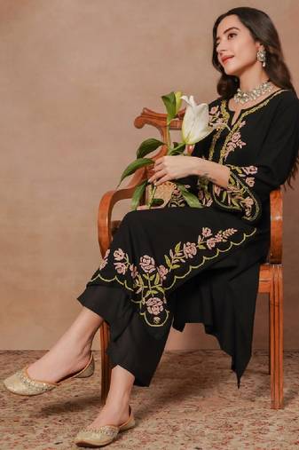 Black floral embroidered round neck long sleeves chikankari straight cotton kurta