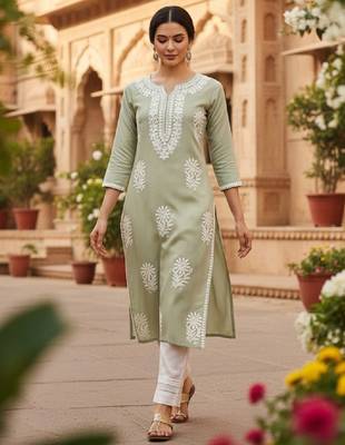Floral embroidered notch neck chikankari straight kurta 2