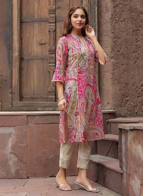 Women ethnic motifs printed flared sleeves mirror work kurta 3