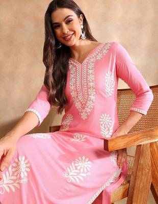 Floral embroidered notch neck chikankari straight kurta 1