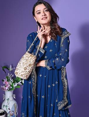 Floral embroidered georgette anarkali kurta with dupatta 2