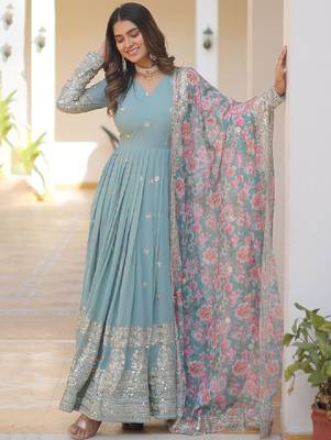 Floral embroidered sequinned georgette anarkali kurta with duppatta 3