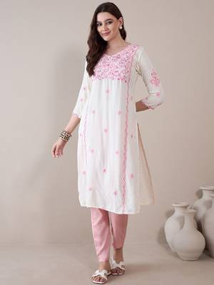 Floral embroidered thread work regular straight kurta 3