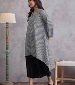 Checked flared sleeves v-neck cotton a-line kurta