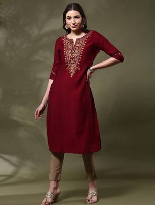 Women floral embroidered flared sleeves thread work kurta 2