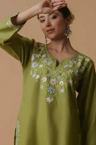 Women green floral embroidered daily cotton straight kurta