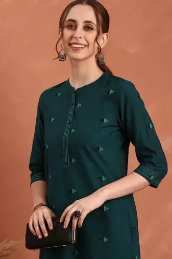 Women geometric printed daily pure cotton a-line kurta