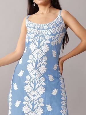 Chikankari embroidered floral cotton straight knee length kurta 2