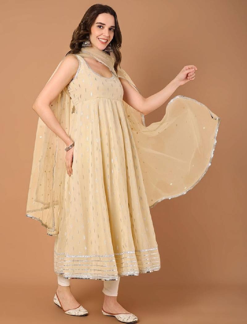 Women ethnic motifs embroidered festive anarkali kurta with dupatta
