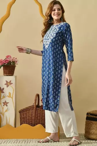 Women floral embroidered floral kurta