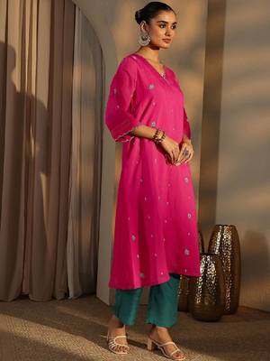 Women floral embroidered thread work kurta 1