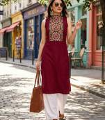 Women ethnic motifs embroidered patchwork kurta