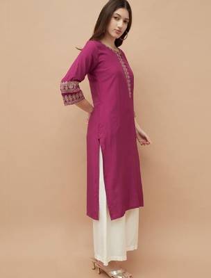 Women embroidered floral kurta 3