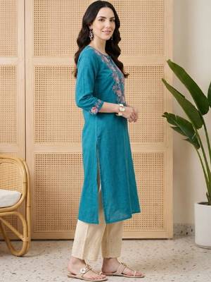 Women floral embroidered regular sleeves thread work kurta 3