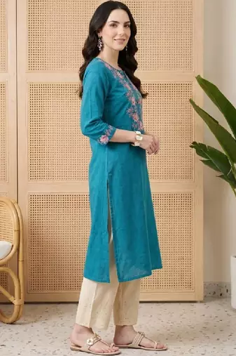 Women floral embroidered regular sleeves thread work kurta