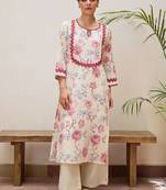 Women floral printed keyhole neck kurta