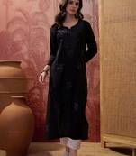 Embroidered round neck kurta