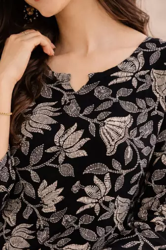 Women floral kurta