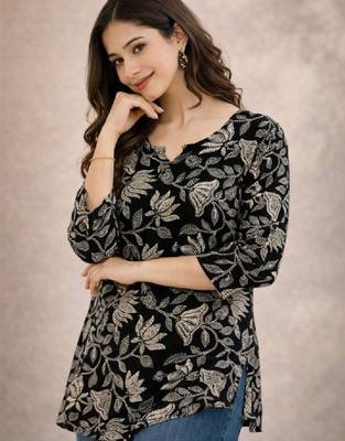Women floral kurta 3