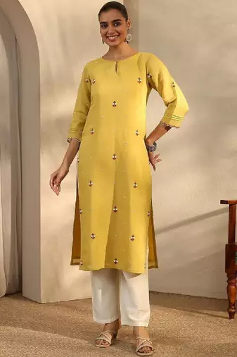 Women ethnic motifs embroidered keyhole neck thread work chanderi cotton kurta
