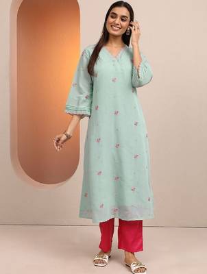 Women floral embroidered v-neck thread work chanderi cotton straight kurta 1