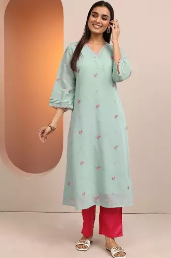 Women floral embroidered v-neck thread work chanderi cotton straight kurta