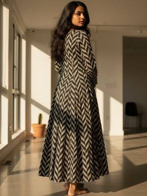 Women chevron printed anarkali kurta 2
