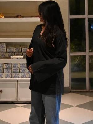 Women bell sleeves pure cotton kurta 2