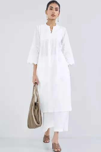 Women embroidered thread work white romance kurta