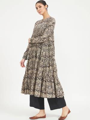 Women floral printed indie prints kurta 3