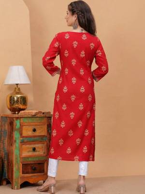 Women ethnic motifs printed thread work kurta 2