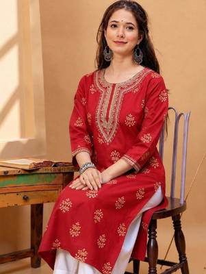 Women ethnic motifs printed thread work kurta 3