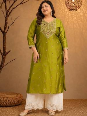 Women embroidered thread work kurta 2