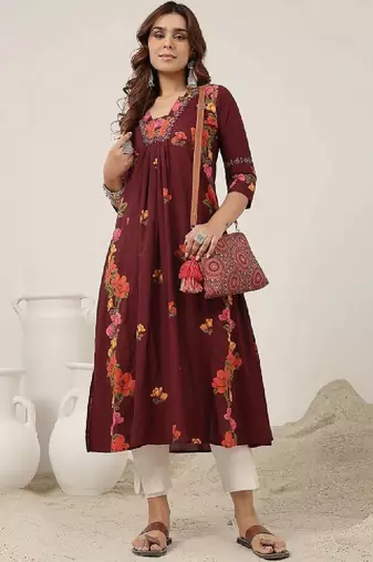 Women floral printed thread work floral kurta